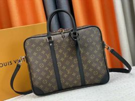 Picture of LV Mens Bags _SKUfw151168737fw